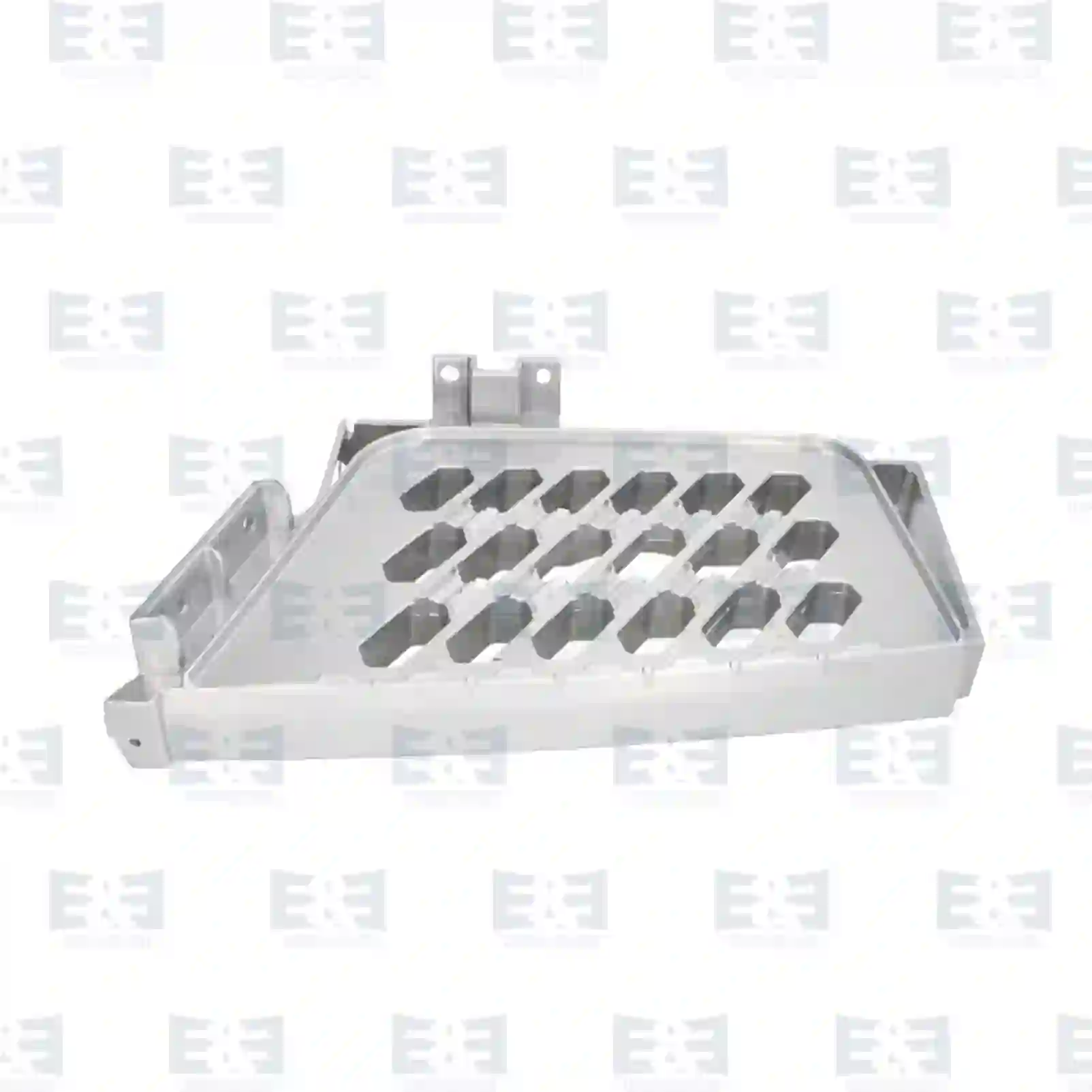  Step plate, right || E&E Truck Spare Parts | Truck Spare Parts, Auotomotive Spare Parts